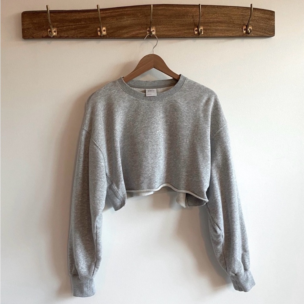 Aritzia Light Gray Cropped Top - Picture 2 of 3